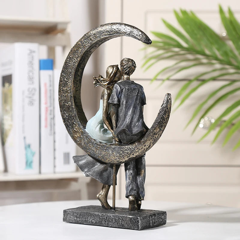 Romantic Moonlight Couple Statue Resin Date Lovers