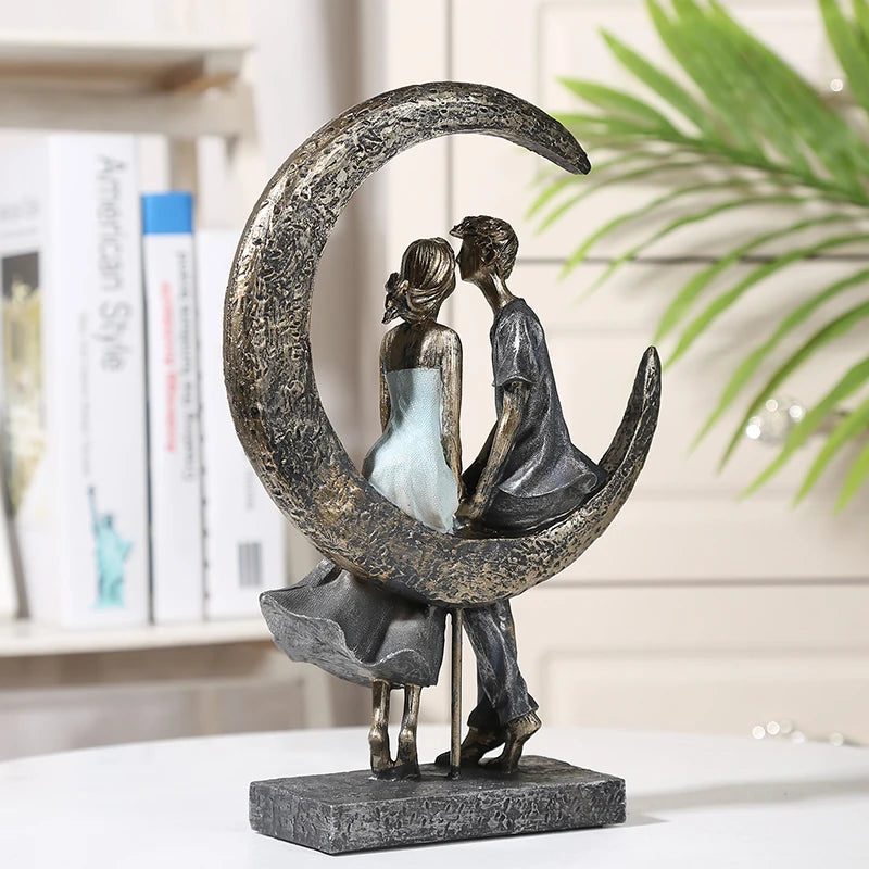 Romantic Moonlight Couple Statue Resin Date Lovers