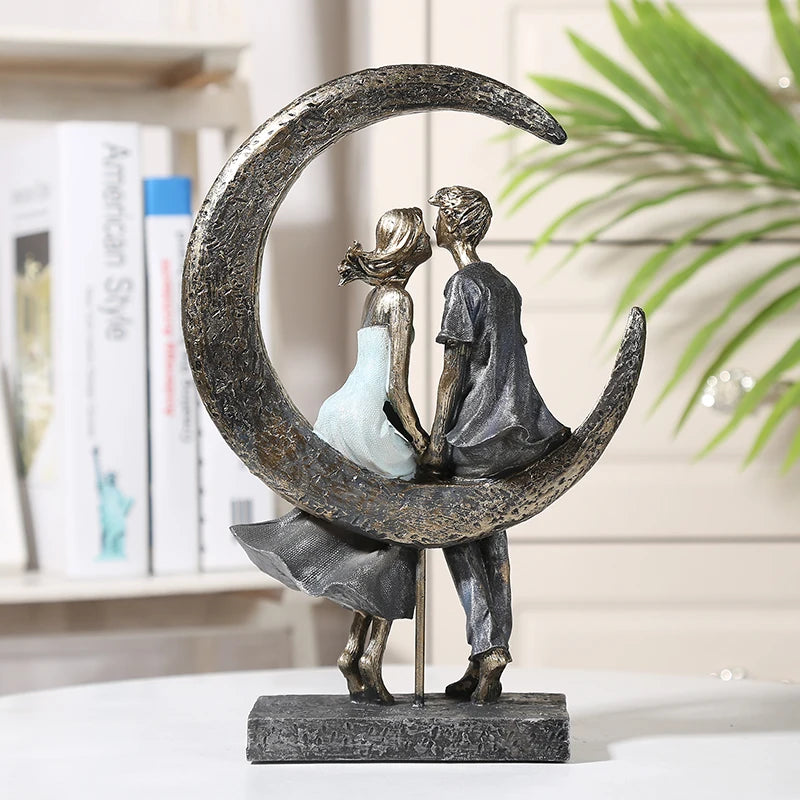 Romantic Moonlight Couple Statue Resin Date Lovers